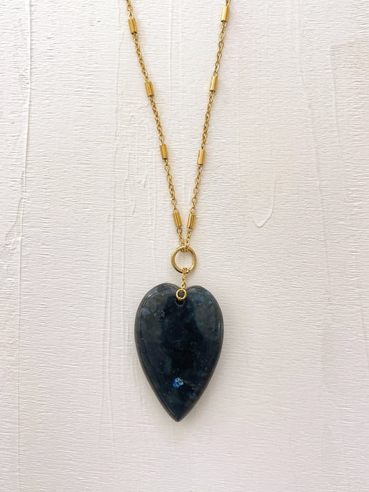 Collier SIXTINE - Larvakite