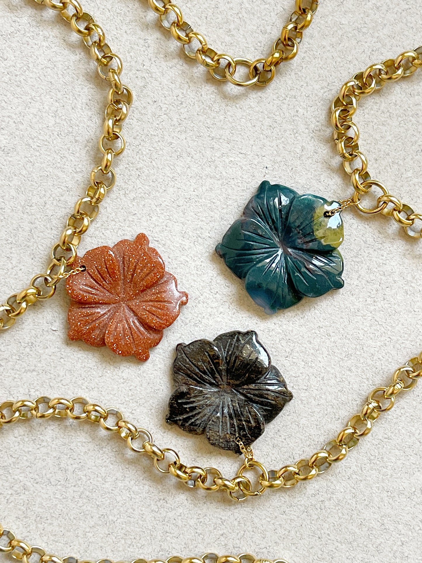 Collier TORA - Goldstone