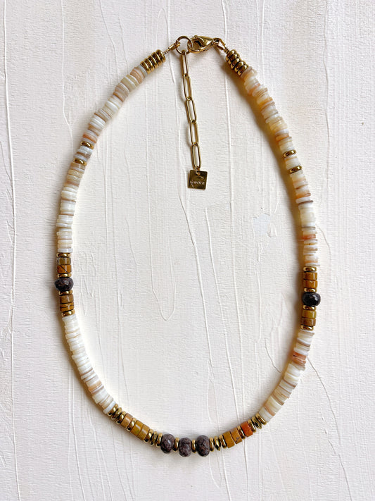 Collier UGO