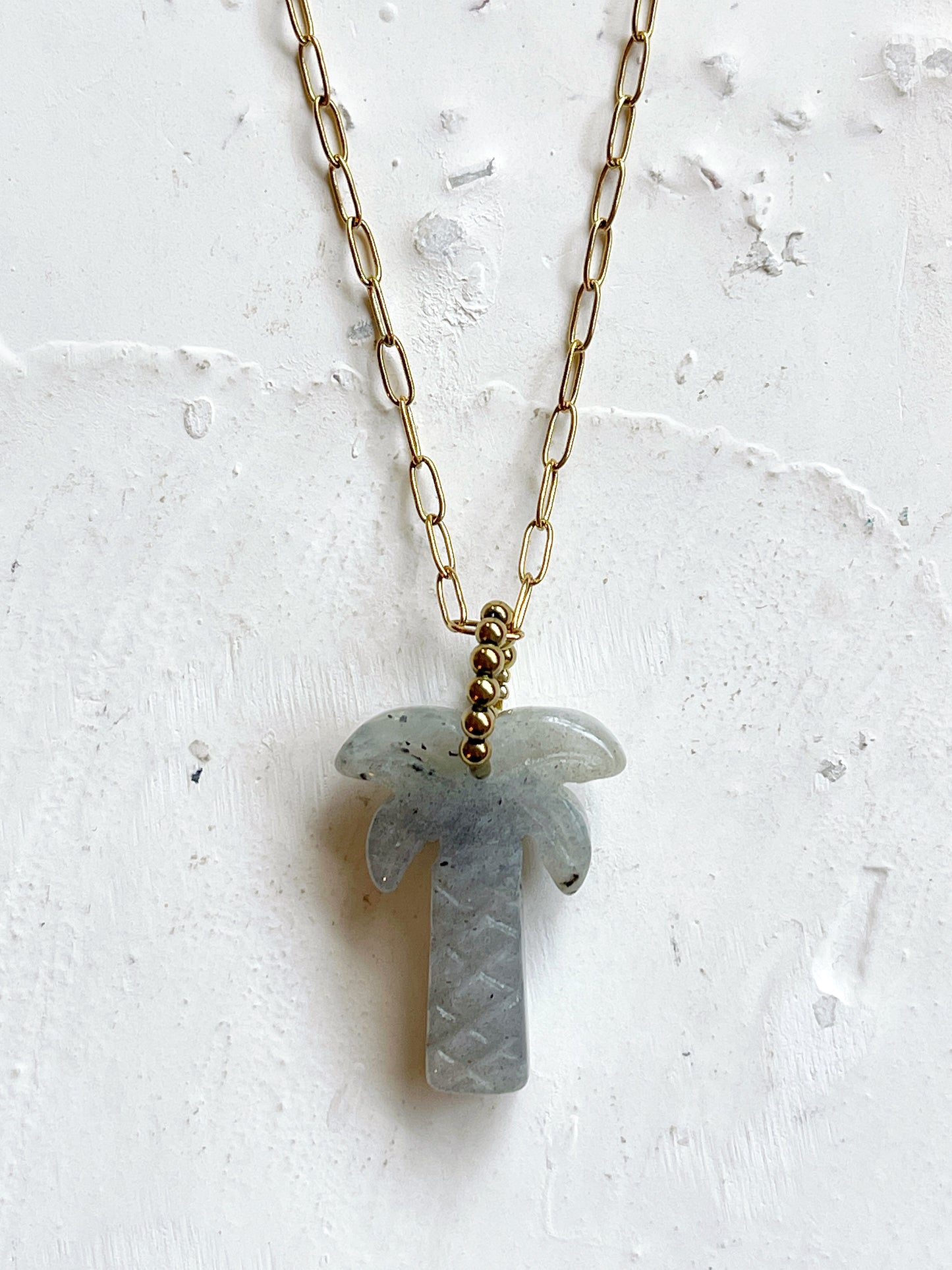 Collier USAMY court - Larvakite