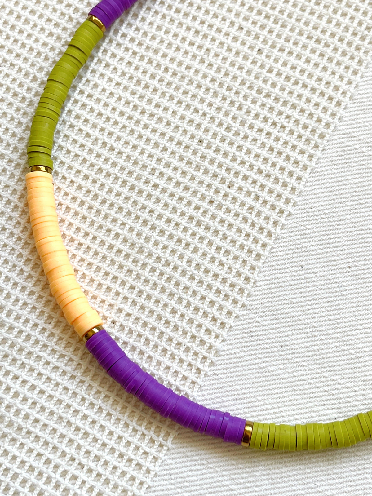 Collier ROMANE - mousse/ violet