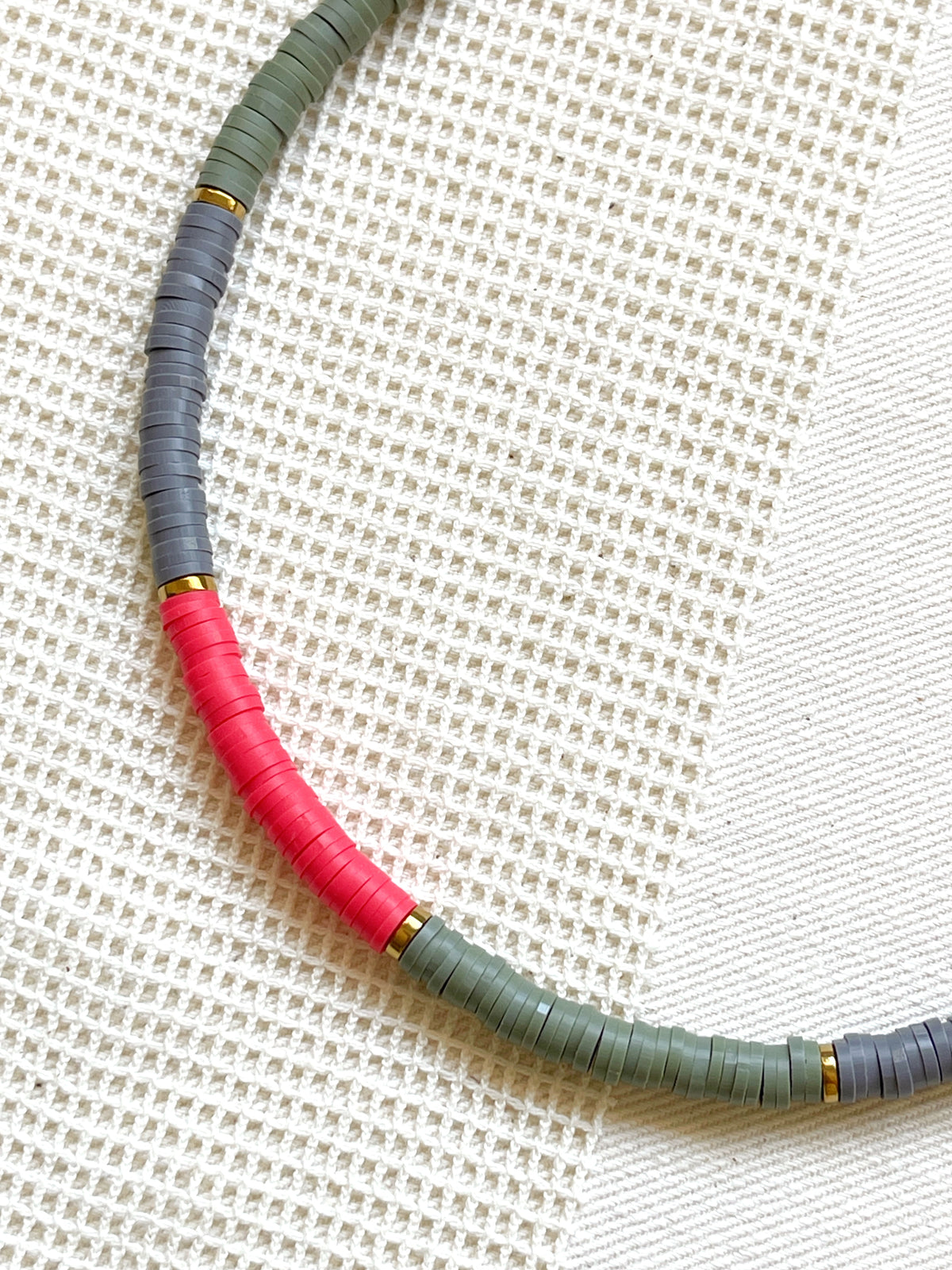 Collier ROMANE - gris/ kaki