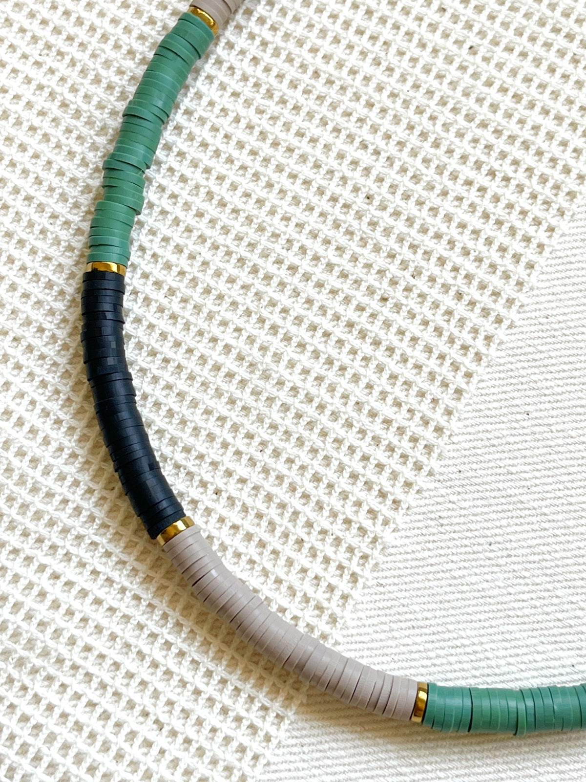 Collier ROMANE - green/ taupe