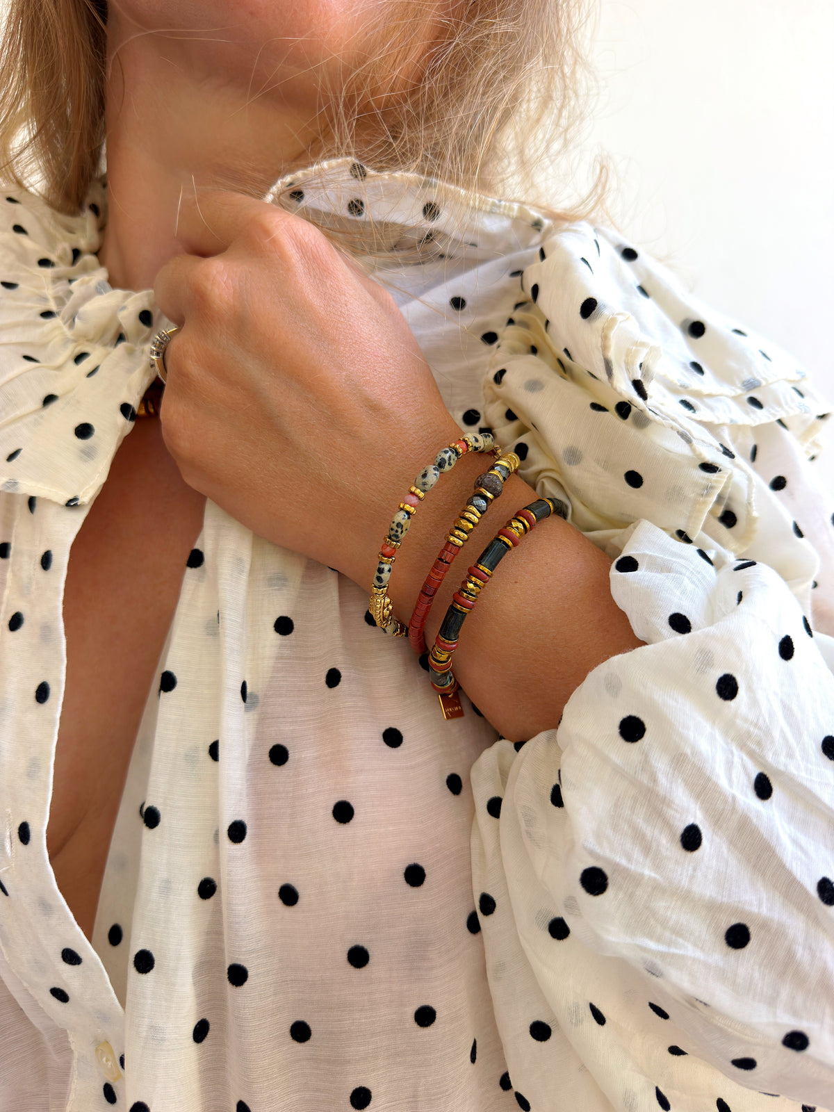 LOOK - TÉA jaspe dalmatien, JAJA jaspe rouge, VERANE larvakite