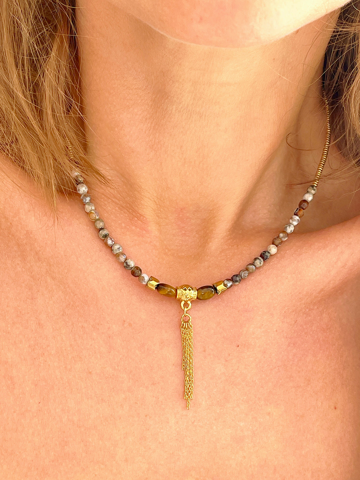Collier SASA