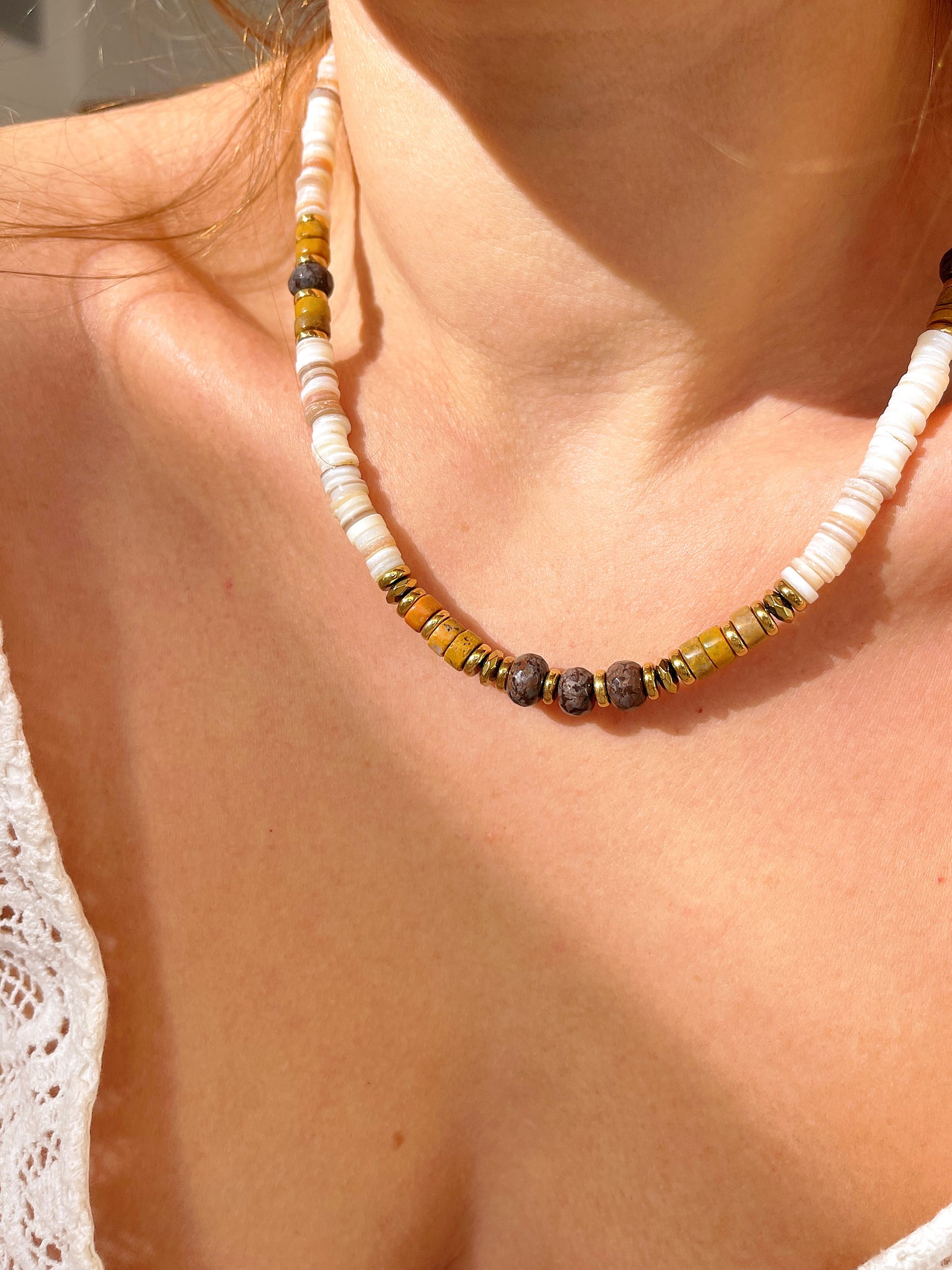 Collier UGO