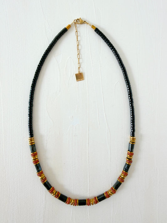 Collier VOLTAIRE - Larvakite