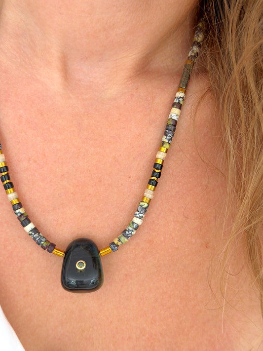 Collier VIRGILE - Larvakite